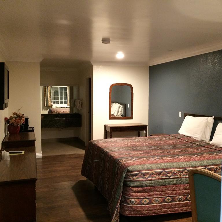 Royal Inn Lomita Экстерьер фото