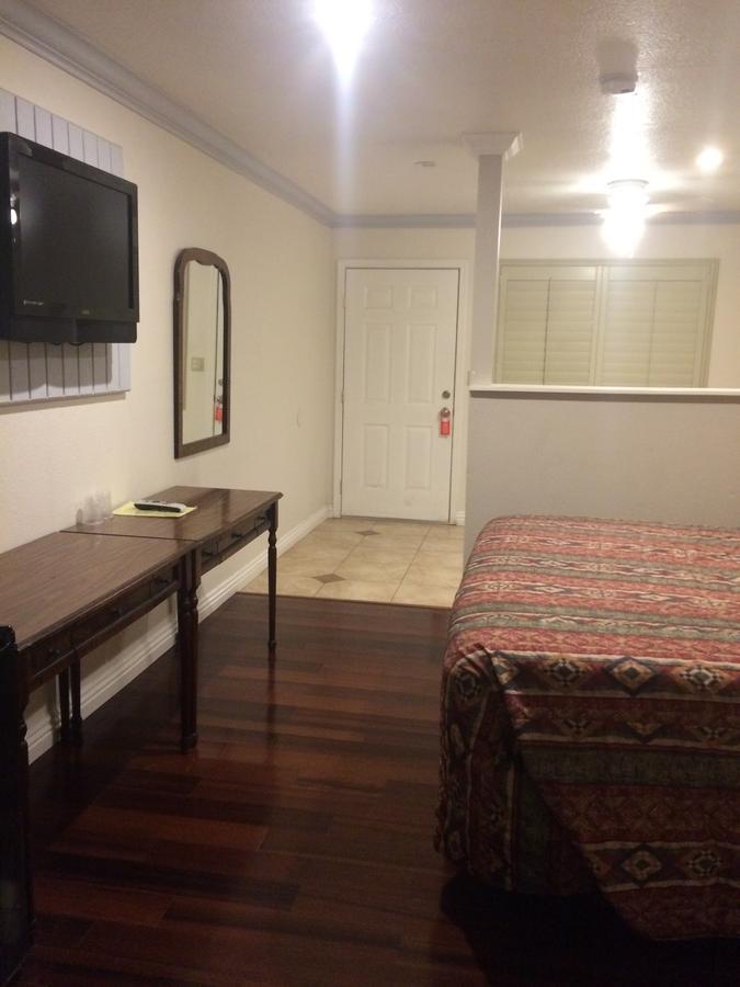 Royal Inn Lomita Экстерьер фото